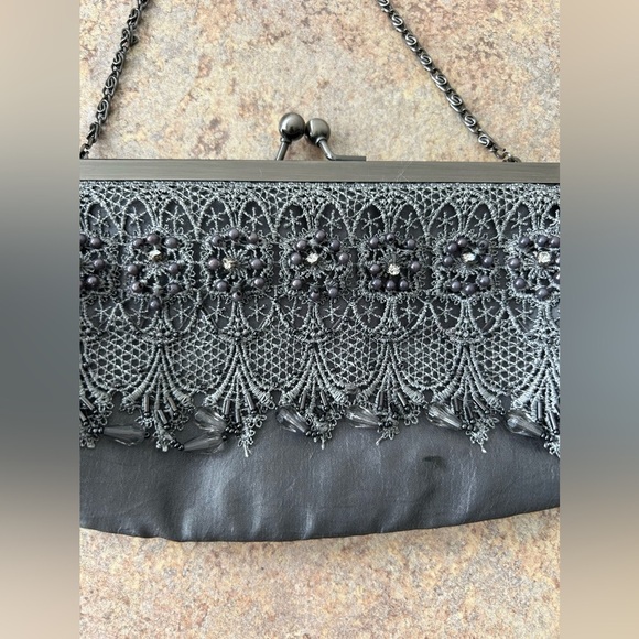 Silver gray glamorous hand/shoulder bag with lace and rhinestones - Picture 2 of 8